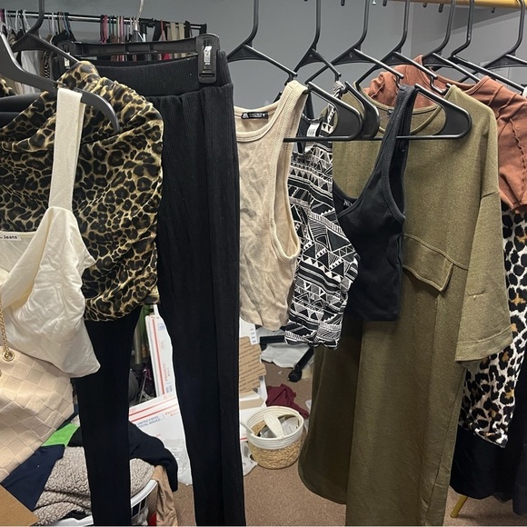 13 piece ZARA REFORMATION bundle size SMALL SPRING 2025 elevated essentials - Picture 8 of 8